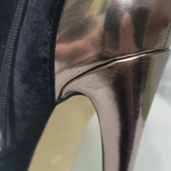 Bucco Platform Black & Gold Velvet Heeled Booties - Picture 12 of 16